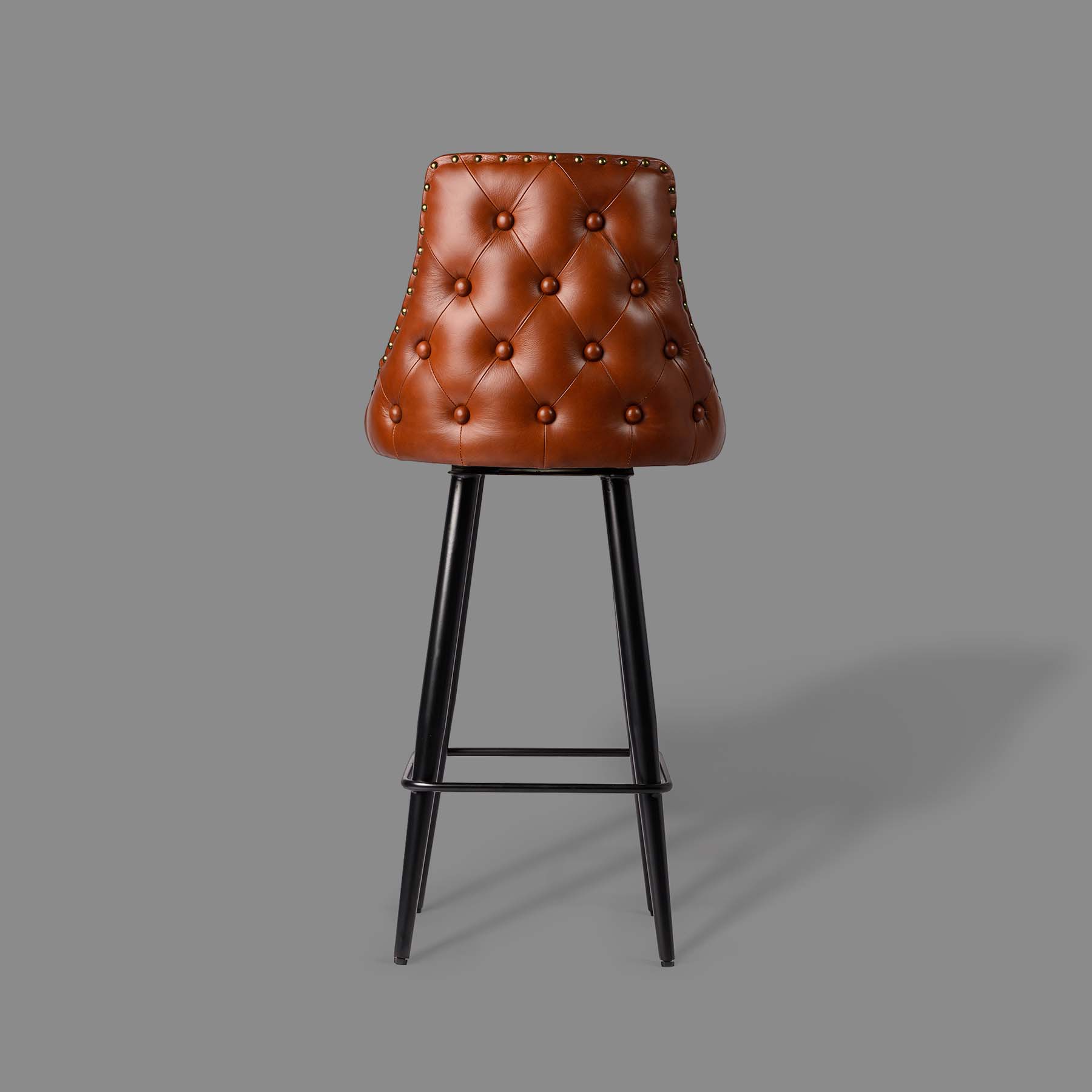 Chesterfield bar stool with backrest