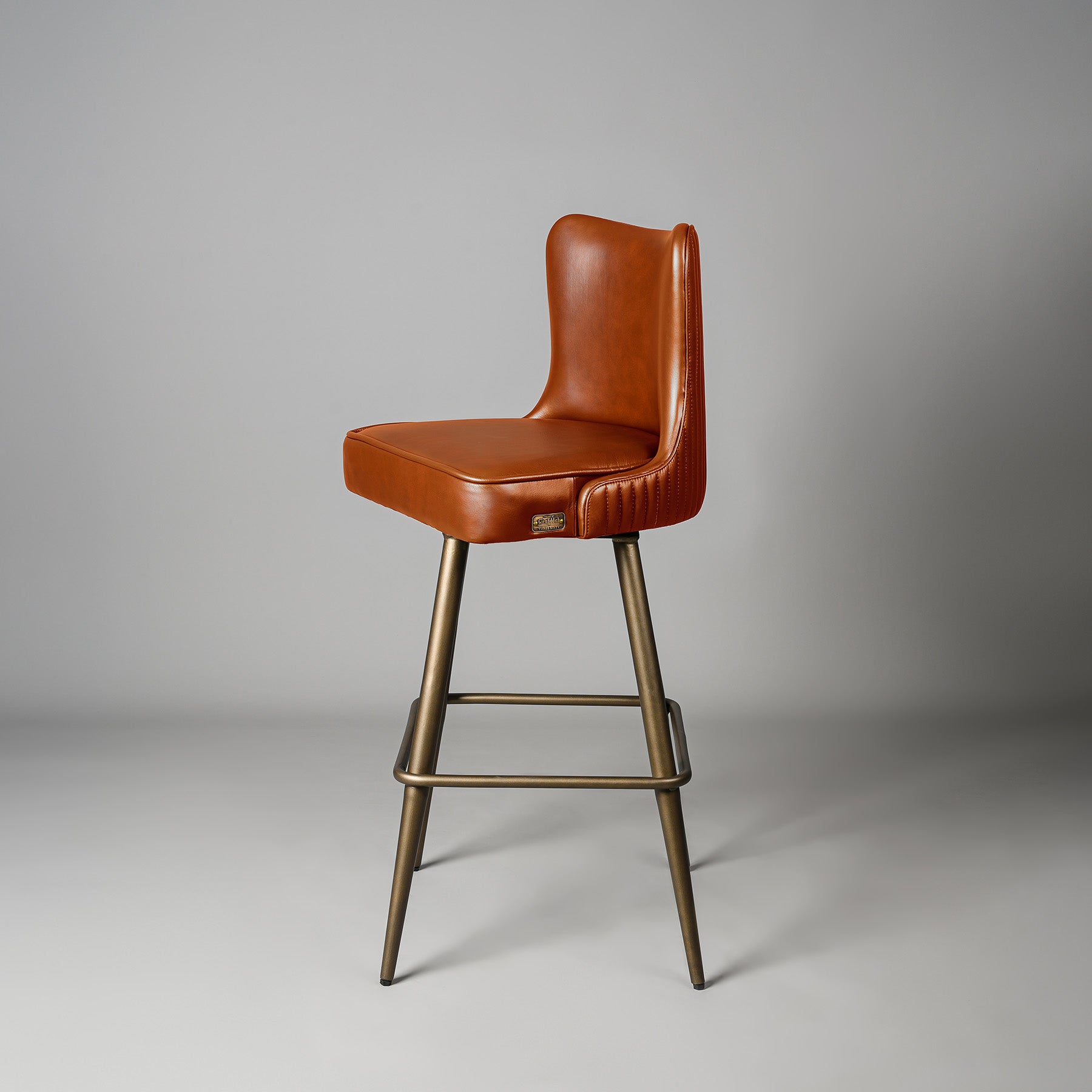 Linea Bar Stool Antique Legs Cognac