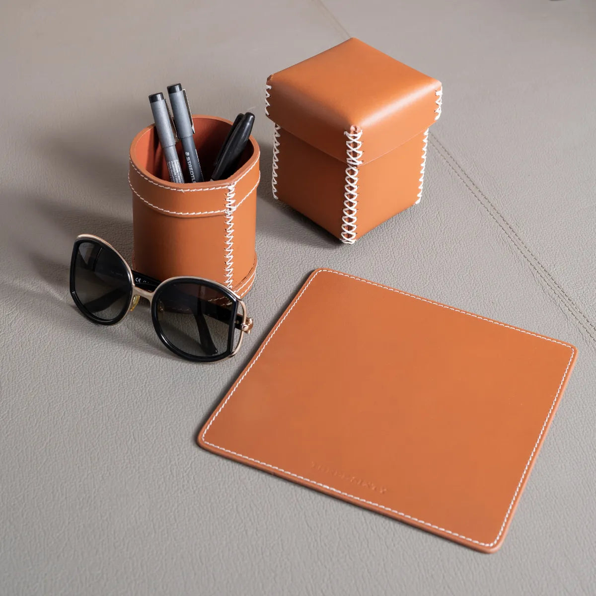 Modella Mousepad, Storage Box And Pen Holder Cognac