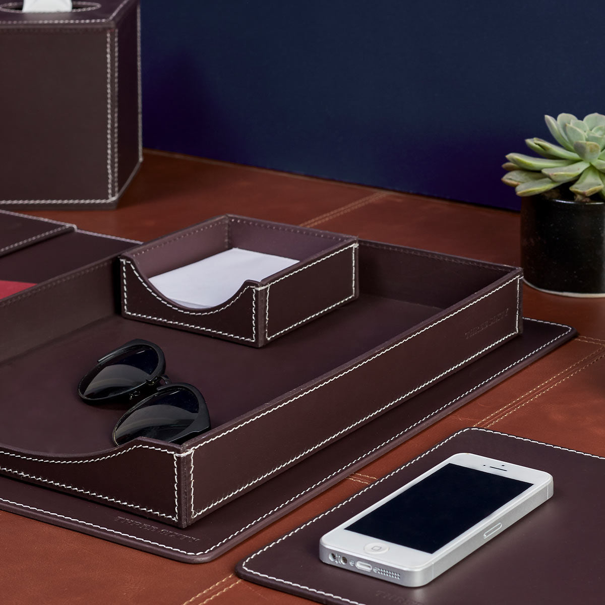 Modella Square Memo Holder Bordeaux