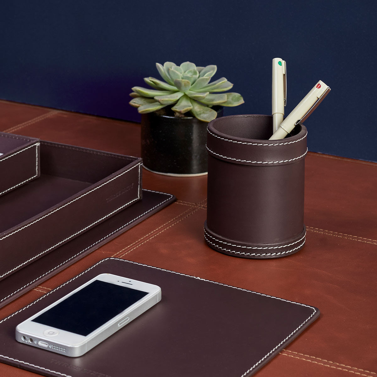 Modella Pen Holder Bordeaux