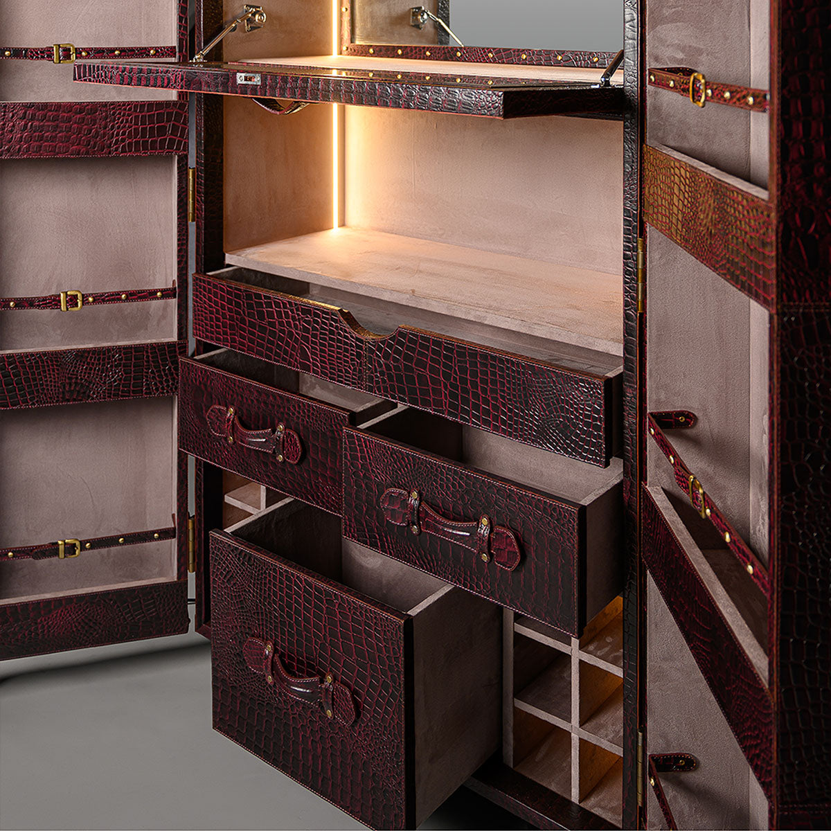 Artemis Croco Tall Leather Bar Burgundy