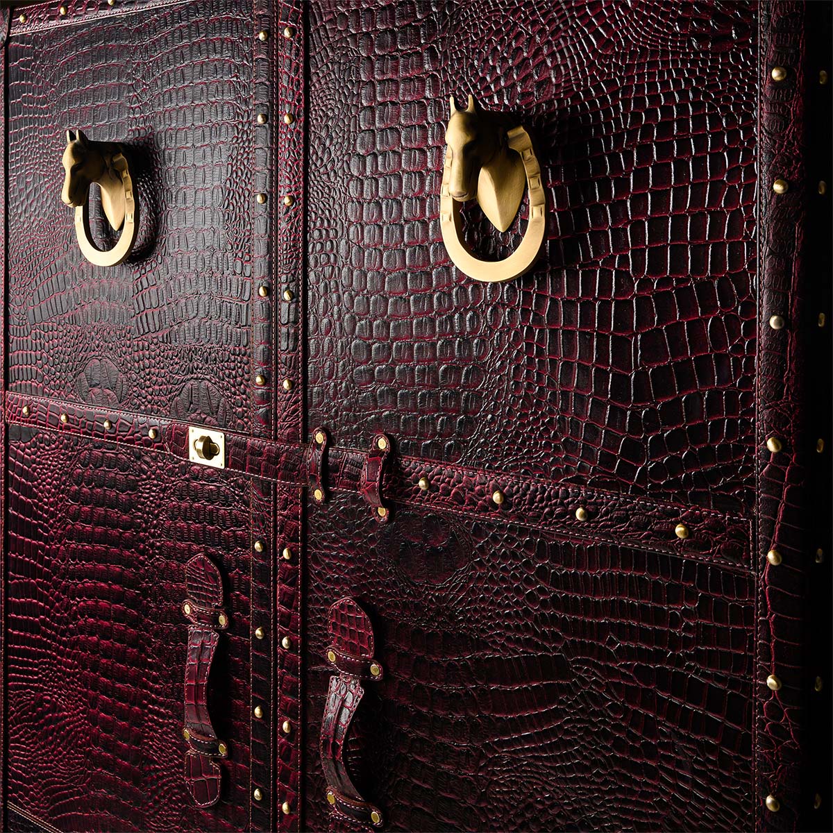 Artemis Croco Tall Leather Bar Burgundy