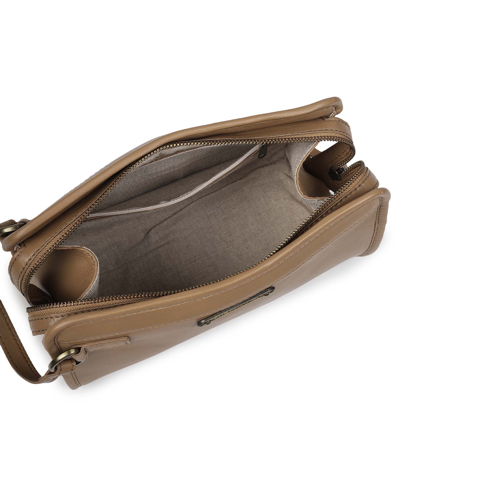 Baxter Dopp Kit Beige