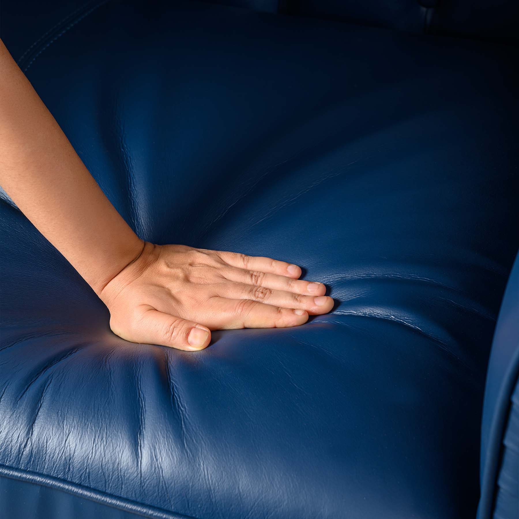 Classic Chesterfield Single Seater Sofa Blue