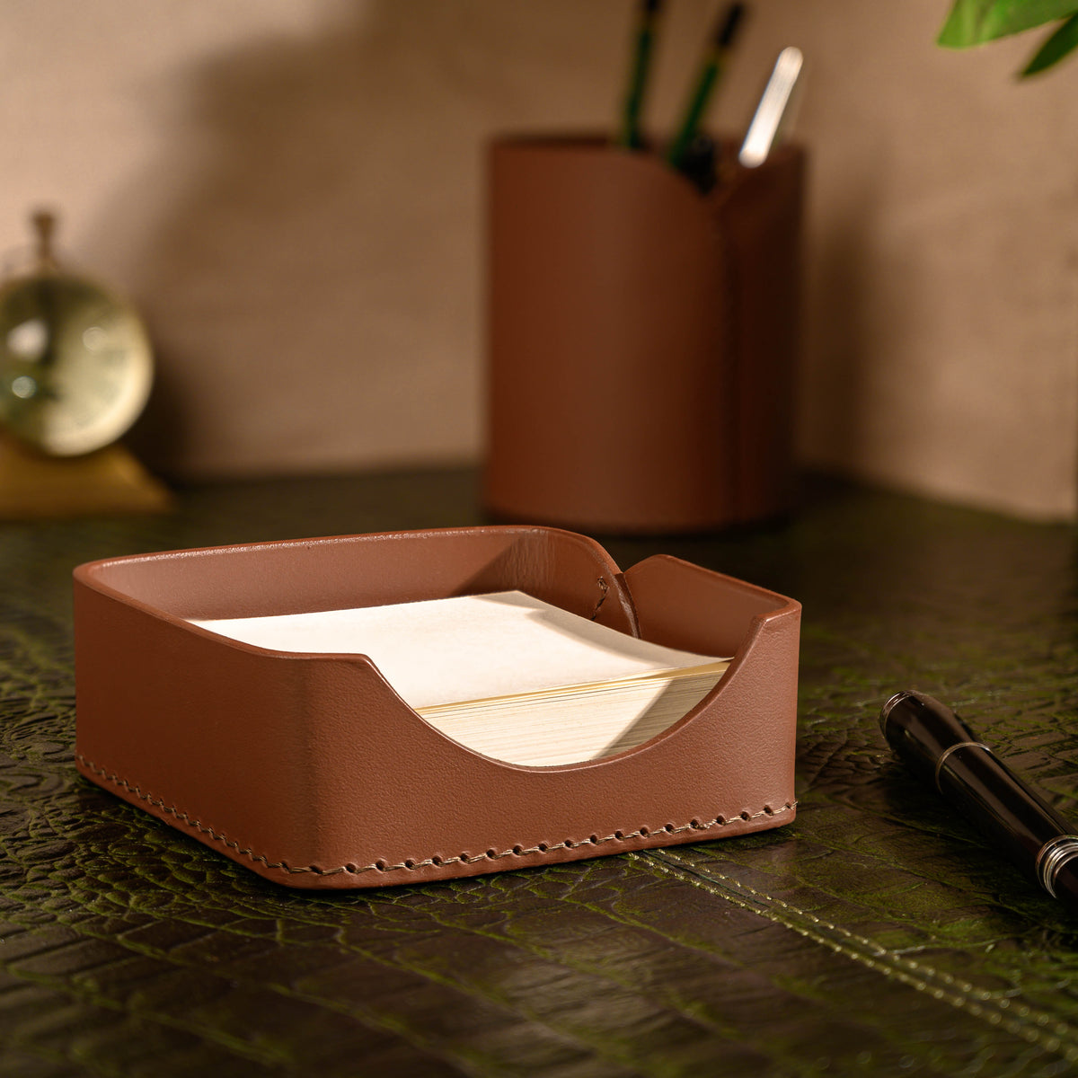 Sterling Classic Memo Holder Antique Brown
