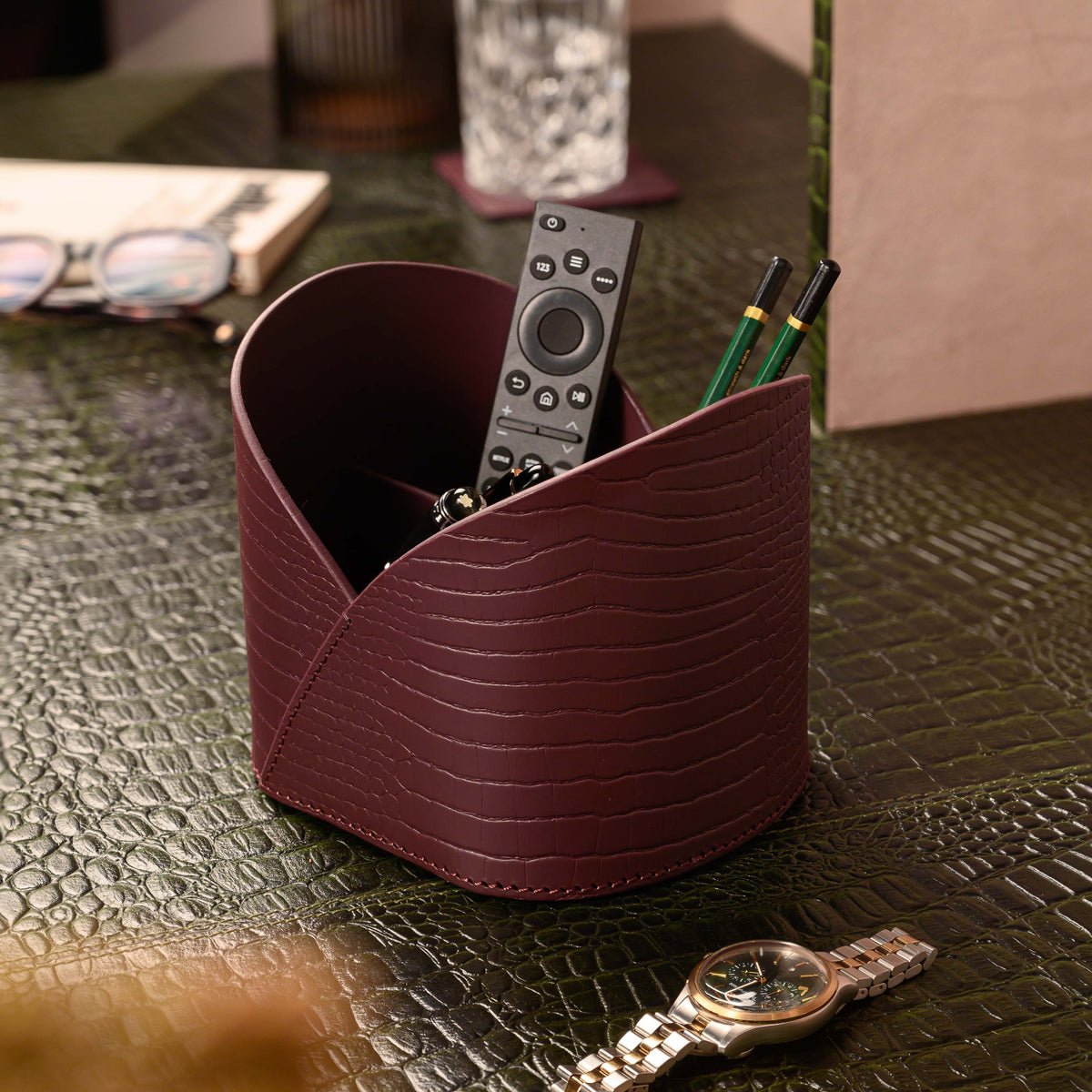 Sterling Croco Multipurpose Desk Caddy Bordeaux