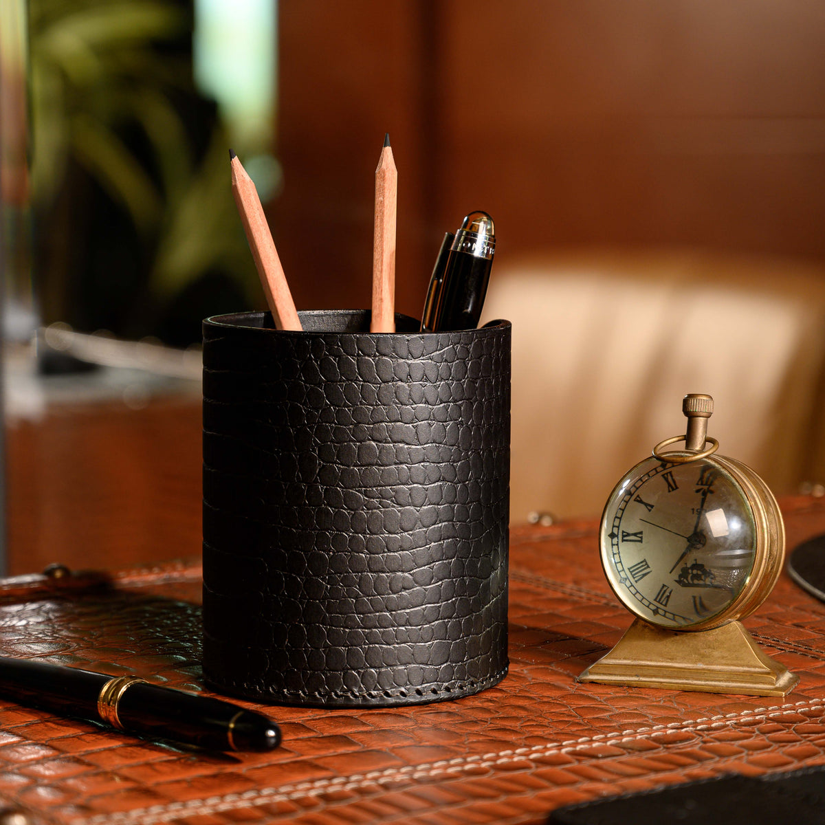 Sterling Croco Pencup Black