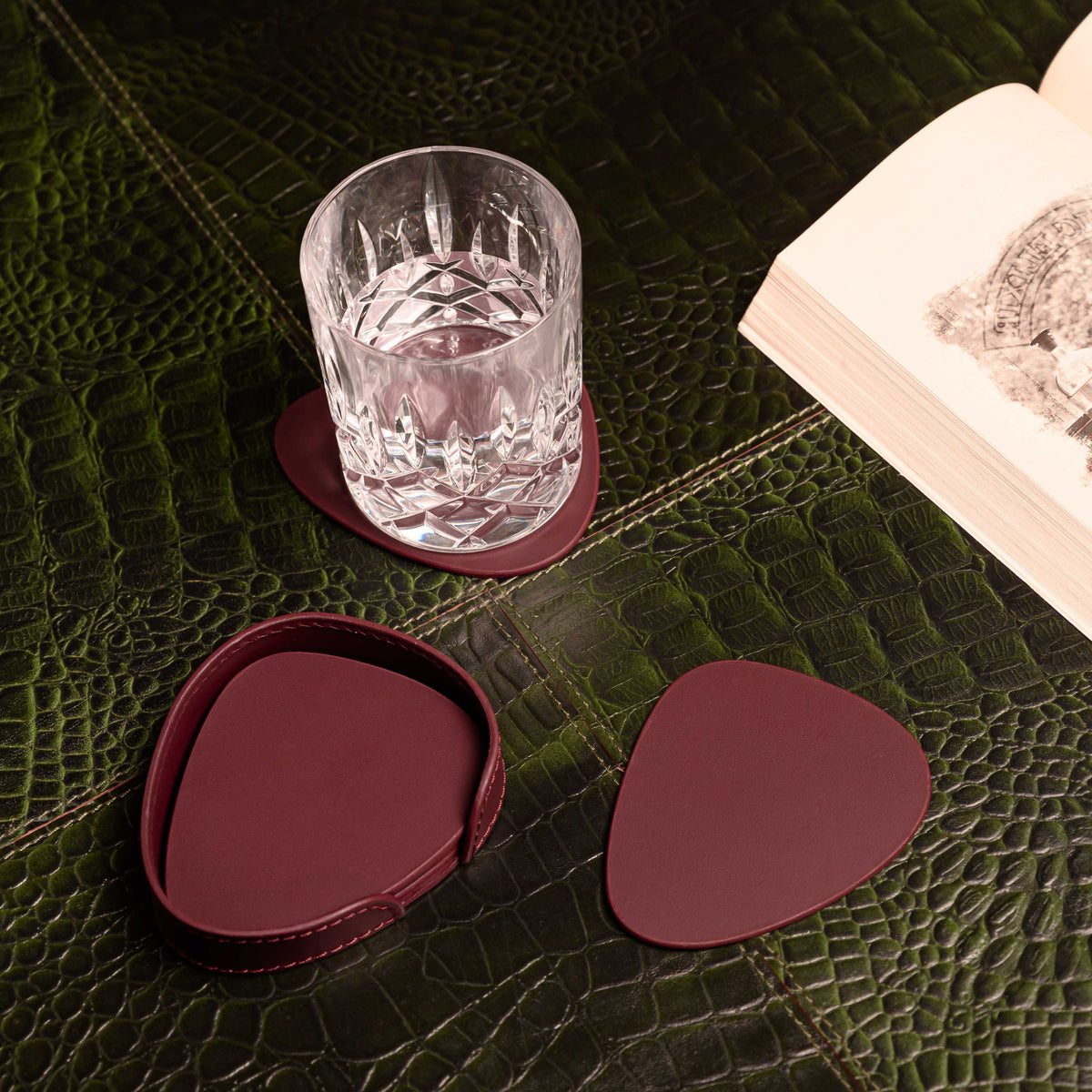 Sterling Classic Coasters Set Abstract Shape Bordeaux