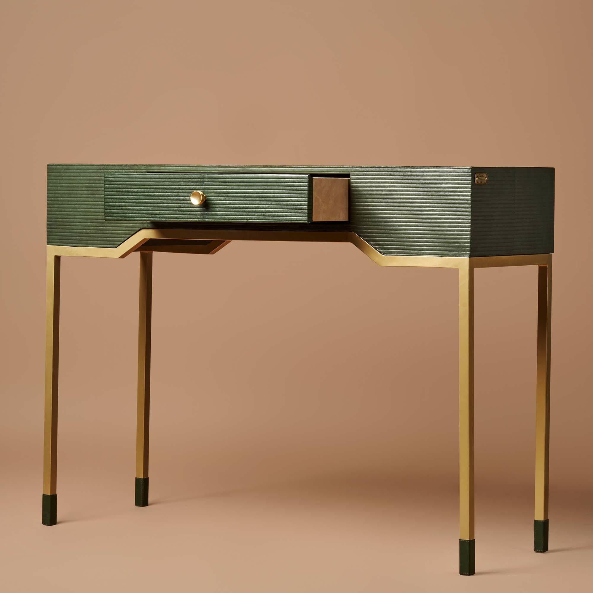 Linear Console Green