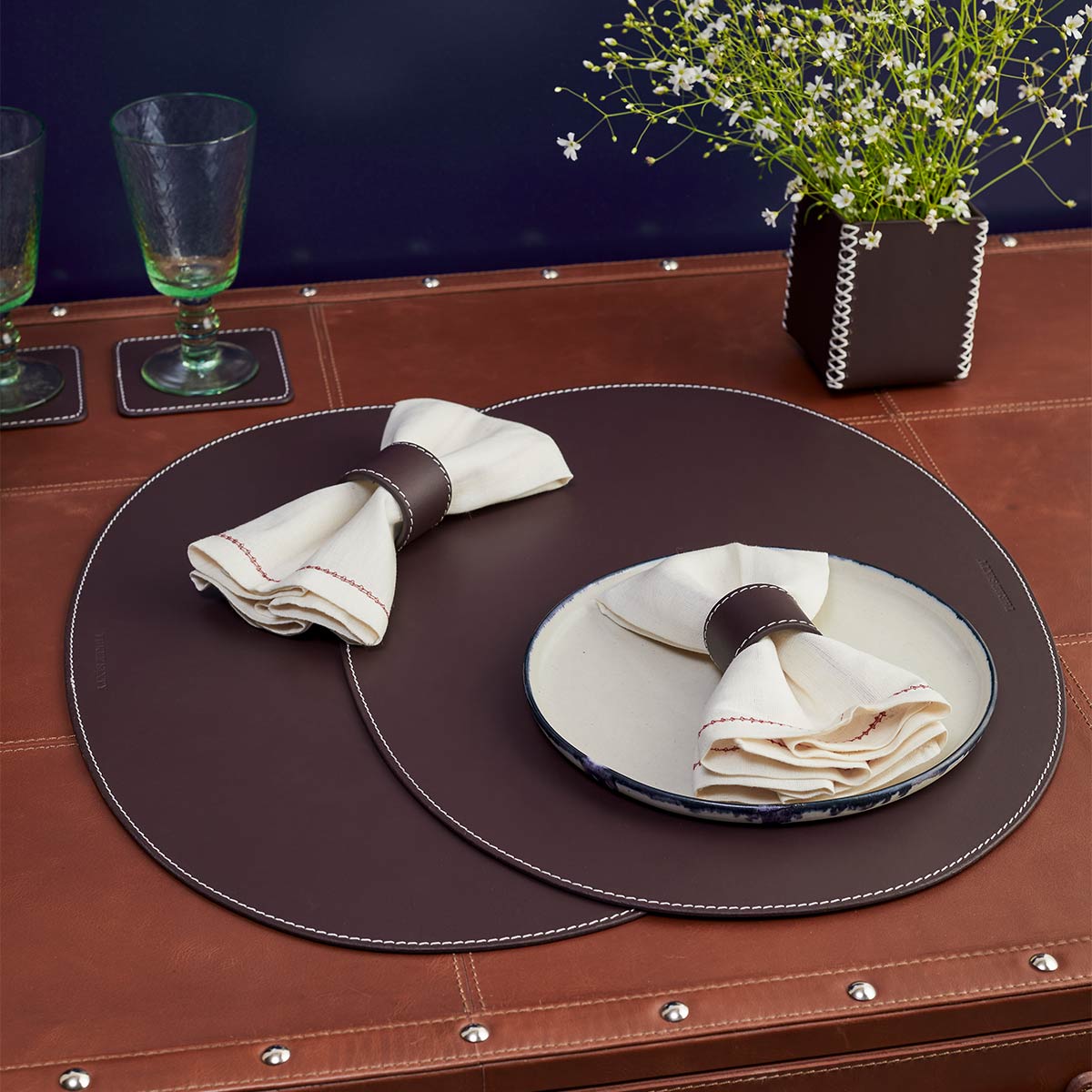 Modella Napkin Holder & Placemats Set Of 6 Bordeaux