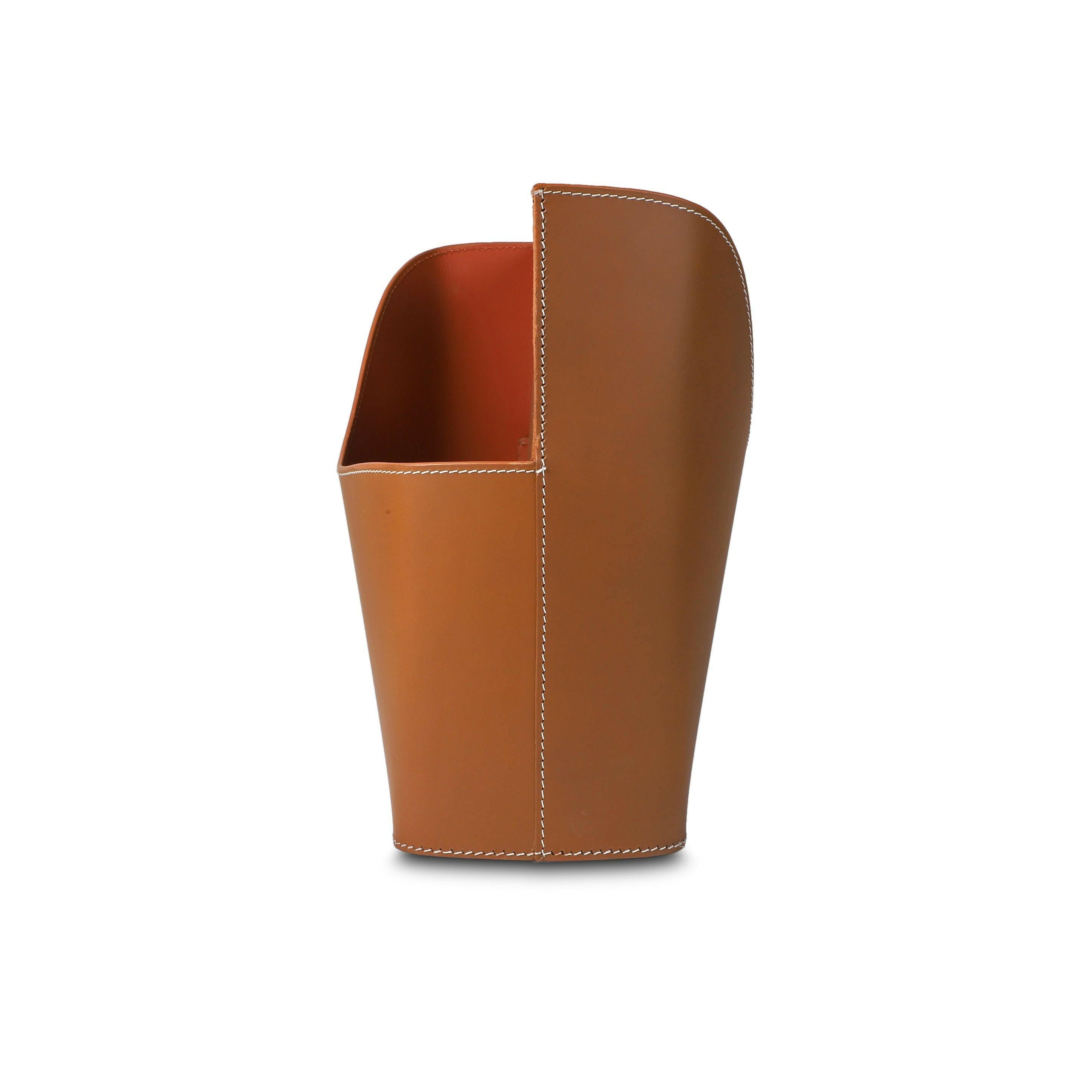 Modella Magazine Holder Cognac