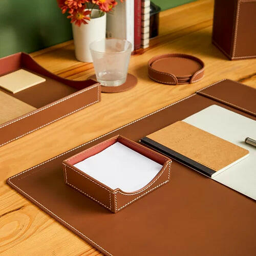 Square Memo Holder Cognac