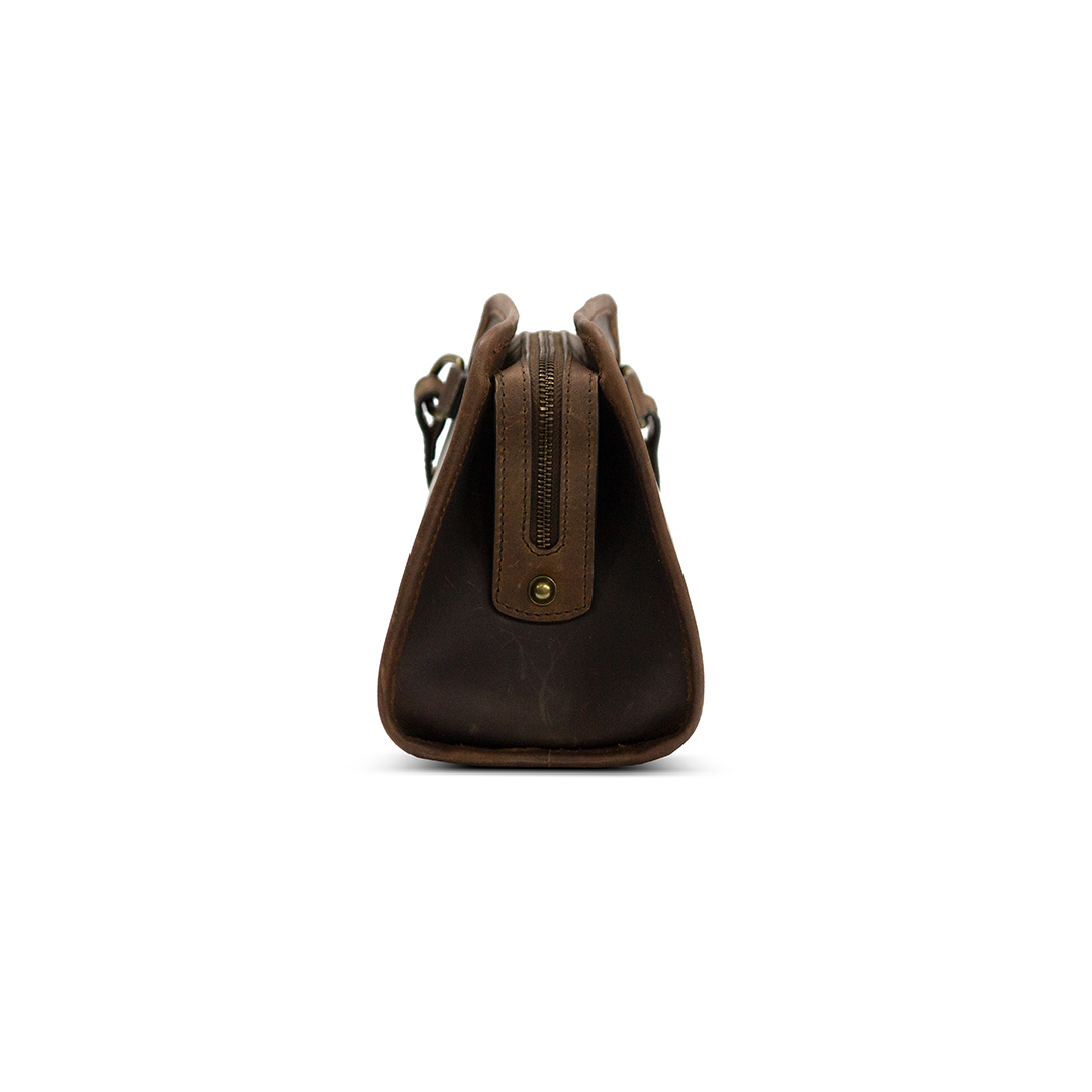 Travel Kit Buff Crazy Horse Leather Brown