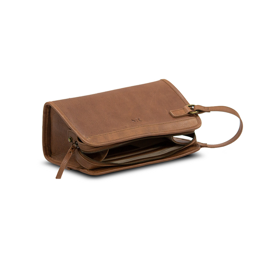 Travel Kit Cow Waxy Rambler Leather Tan