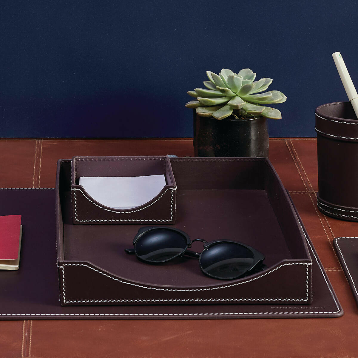 Modella Square Memo Holder Bordeaux